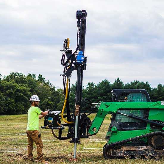 ACCESORIO DE DIRECCIÓN DESLIZANTE (SKID STEER ATTACHMENT)